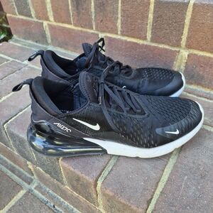 Nike Air Max 270